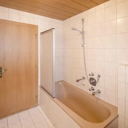 Apartment Manni Low Budget *