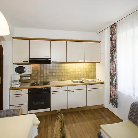 Apartment Manni Low Budget