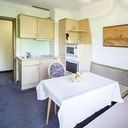 Apartment Manni Low Budget *